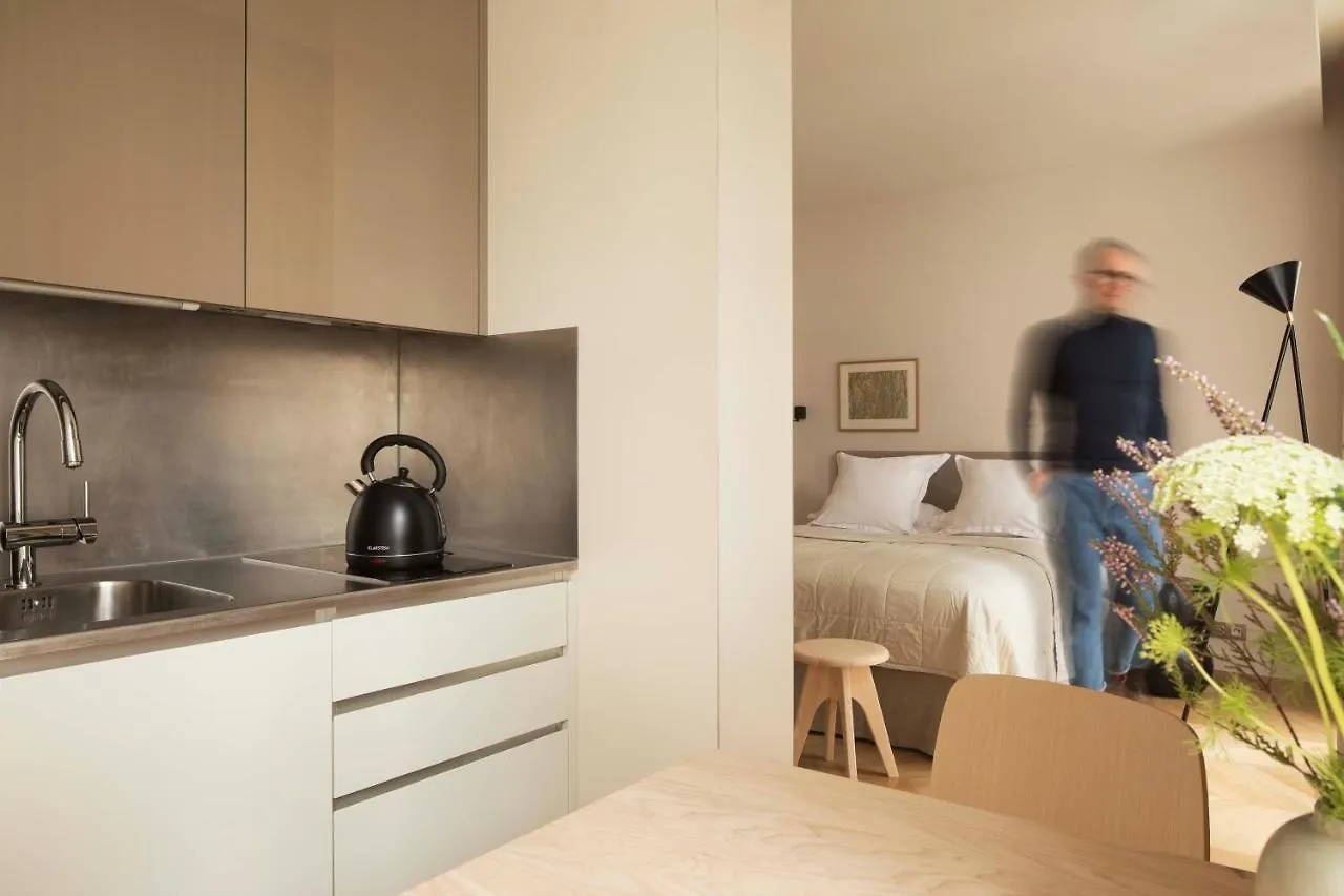 Nell Aparthotel 4*